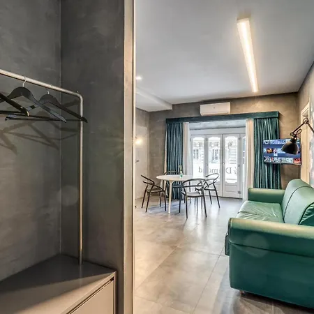 Lady Diamond Apartment *