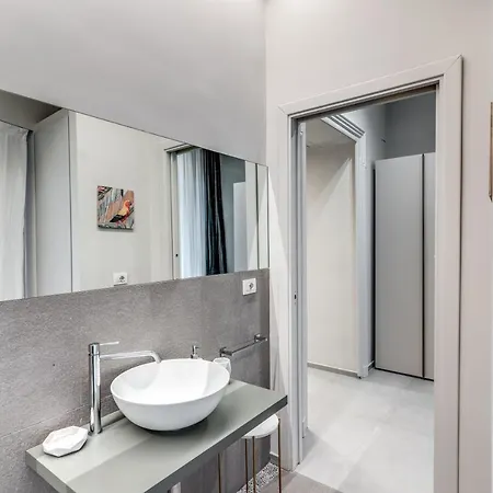 Apartment Lady Diamond Neapel