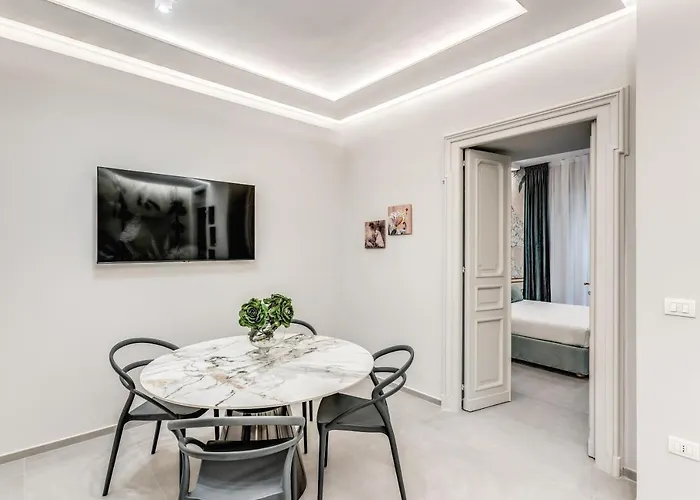 Lady Diamond * نابولي