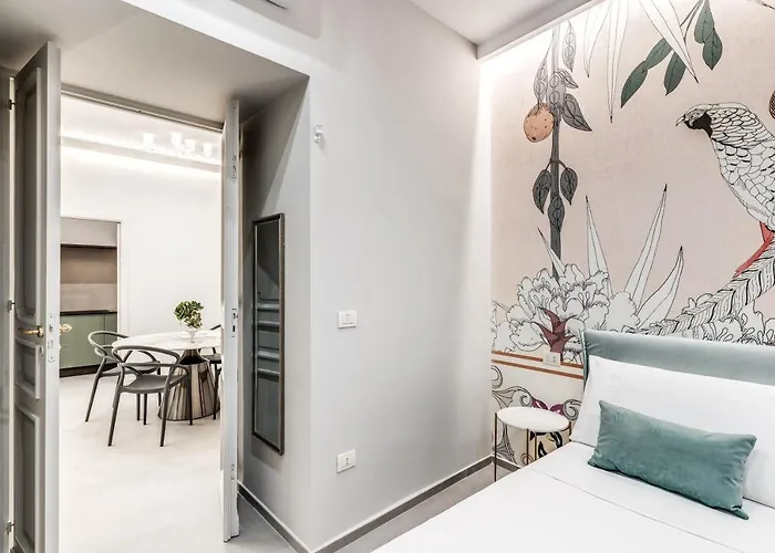 Lady Diamond 那不勒斯