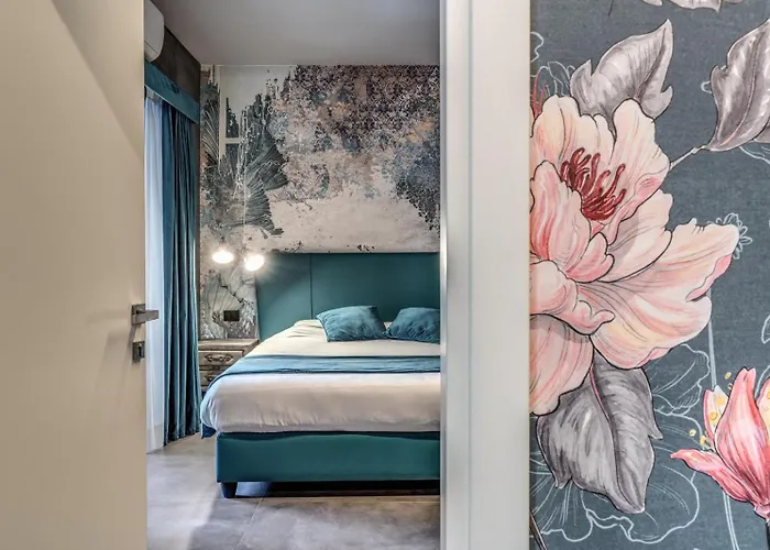 Lady Diamond نابولي