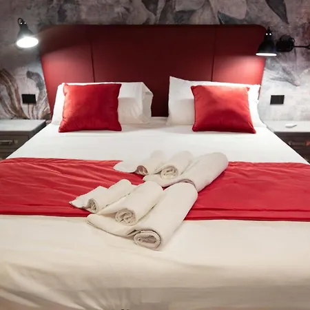 Lady Diamond * نابولي